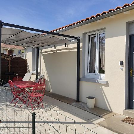 Gite La Hutiere Pres D'Ancenis Liré Exterior foto